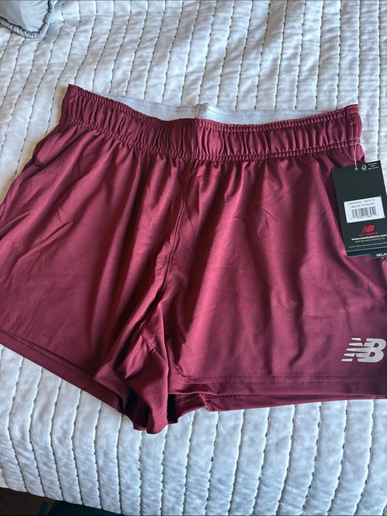 New Balance Pants - New Balance Women's Maroon Running Shorts 4 inch with inseam and pockets